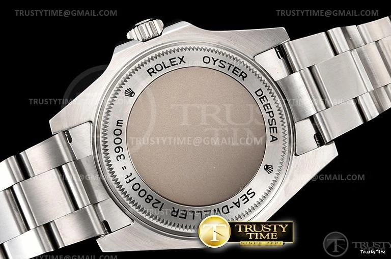 1114 ROLSD097A – Deep Sea Dweller Packable 1017